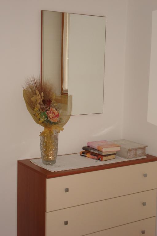דירות פייטרמורטה Casa Elisa חדר תמונה